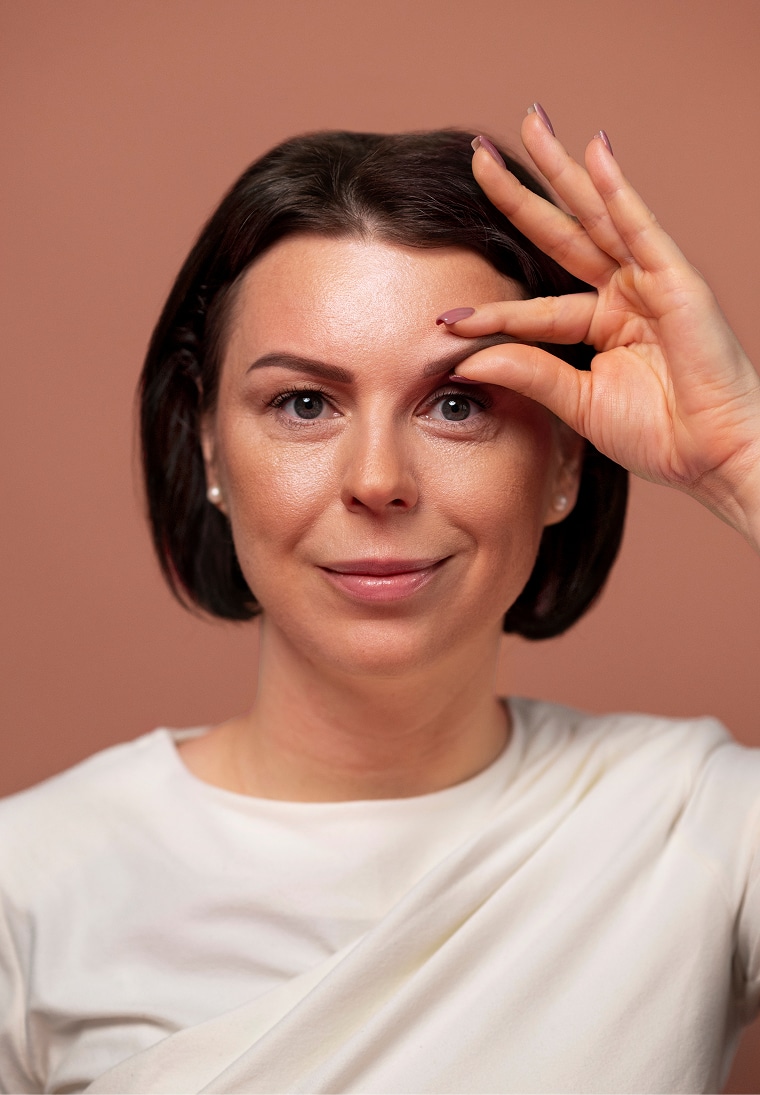 Who is a good candidate for blepharoplasty?